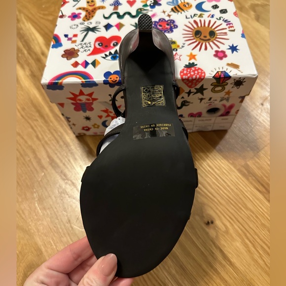 Jeffrey Campbell Pinpoint Heels 7.5 new in box - Picture 6 of 10